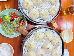 -正宗开封黄家灌汤小笼包子