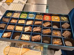 -VENCHI 闻绮(北京国贸商城店)