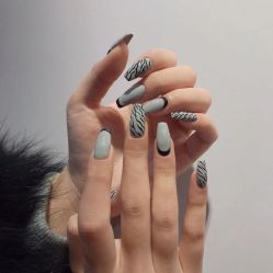 -花系美·美甲美睫精品店