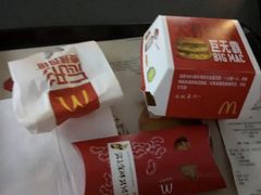 -麦当劳(吴圩机场店)