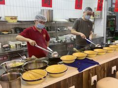 -山城欢现炒食堂(上海城店)