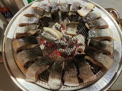 -围炉肉舍•炭烤活鳗•丹东海鲜烤肉(步行街店)