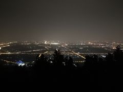 -鬼笑石后山停车场