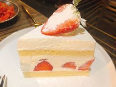 草莓蛋糕-MI WU FACTORY米屋美食工厂餐厅(绿地店)