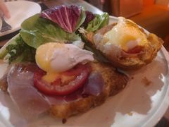 -Common Table · Brunch & Coffee