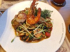 -Mark&Mars Restaurant