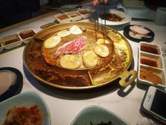 -猪啊牛呀羊啊铜盘烤肉(正大广场店)