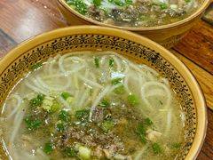 -正宗李家土鸡米线店