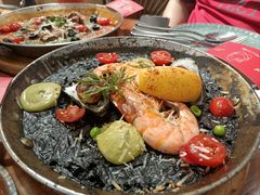 墨鱼中卷海鲜饭-CRAZYONES西班牙海鲜饭(上海美罗城店)