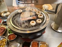 -围炉肉舍•炭烤活鳗•丹东海鲜烤肉(步行街店)