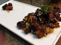 -万重锦·人文川菜馆(骡马市店)