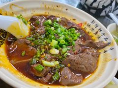 鲜血旺-杨三娘跷脚牛肉(羊子山西路店)