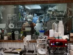 -沁屋面包店(人民东路店)