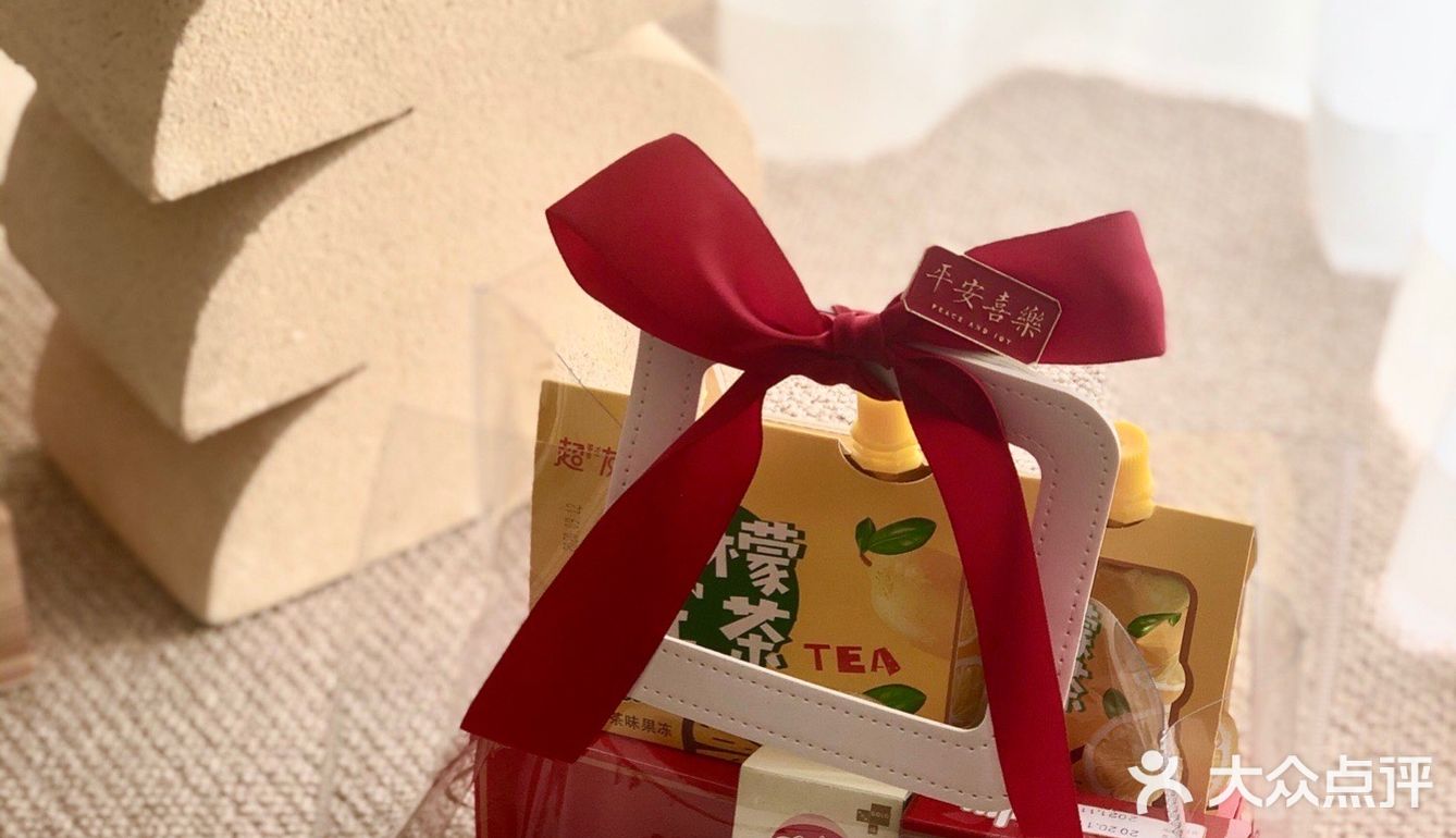 送你们新年的祝福吧，提前给列位拜个早年