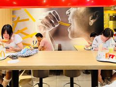 -麦当劳(杭州西湖银泰百货店)