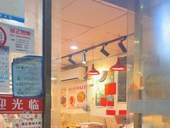 -柳州肥姨妈大骨螺蛳粉(东靖路店)