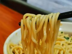 张飞牛肉面-爆炸头阿姨小四川正宗川味小吃(无任何分店)