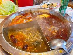 艳红酸辣三拼锅-陈艳红火锅菜·冒菜(簋街店)