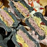 厦门探店｜沙坡尾必吃的黑汉堡快来收了他！