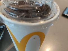 -麦当劳(广州南站B10检票口楼上)