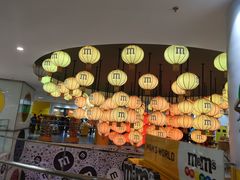 -m豆巧克力世界(上海世茂广场店)