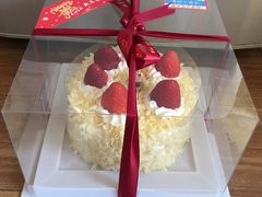 -红宝石·鲜奶小方·海派西点房(莘庄龙之梦店)