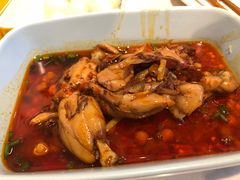 -蛙两只美蛙鱼头火锅(恒茂店)