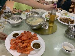 -辉记虾塘海鲜农庄