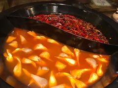 -老房老舍重庆火锅(假日城市店)