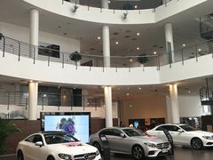 -奔驰北京极光星徽(四元桥店)