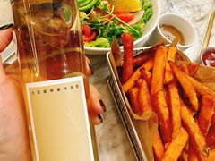 -théATRE茶聚场·餐厅(环球金融中心店)