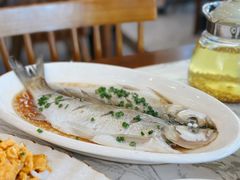 清蒸白鱼-蟹天蟹地农家菜·阳澄湖大闸蟹(浅水湾店)