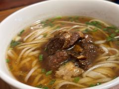-矮子粉店1985·长沙米粉(湘春路店)
