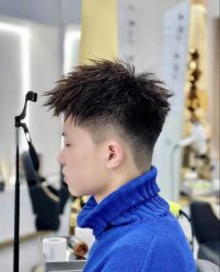 -朗峰专业美发沙龙
