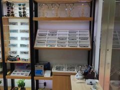 -沪睛眼镜蔡司官方授权店(金桥佳林路店)