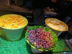 新鲜水果-遇上西雅图多融合海鲜自助餐厅(中房金谊广场店)