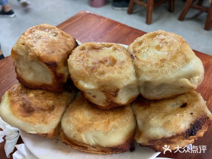 宝瑞门钉肉饼店门钉肉饼图片