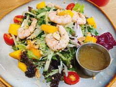 鲜柚芒果沙拉佐冰花酸梅酱-HELLO 27 意面·沙拉·帕尼尼