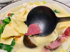 -蔼若春.传承三十年云南菜(金碧公园店)