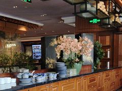 -八府香鸭·啫啫煲(华山路店)