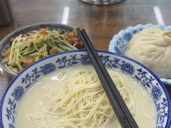 -雪琴面馆富安特色鱼汤面(城中花园店)