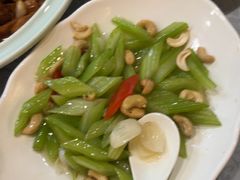-汗腾格里·风味餐厅(新疆驻京办店)