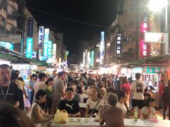 -六合夜市