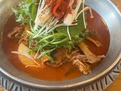 -喇喇排骨火锅·传统韩式脊骨汤(望京西园总店)