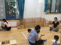 -蒙蒙狮蒙台梭利儿童之家