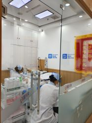 -靓芙泉专研痘痘肌