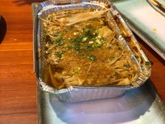 蒜蓉锡纸金针菇-臻馆小龙虾