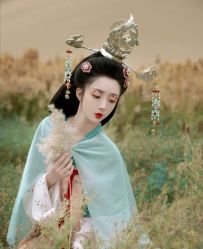 -盘子女人坊古装写真摄影(厦门总店)