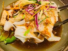 羊毛工镇凉皮-丝路金桃·新疆菜(徐汇店)