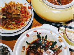 -何氏排骨(左家塘店)